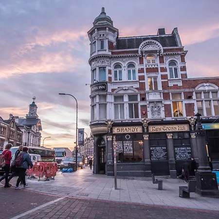 New Cross Inn Hostel-3